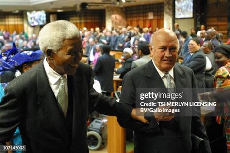 423 Nelson Mandela Fw De Klerk Photos And High Res Pictures Getty Images