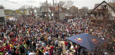 MadAboutPolitics: The Mifflin Street Block Party: Madison's Culturally ...