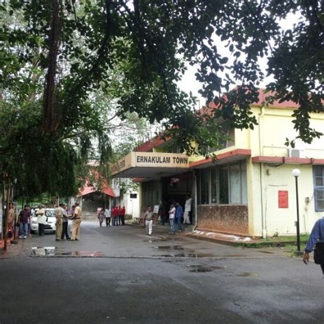 Photos at Ernakulam Town (ERN) Railway Station - Kochi, Kerala