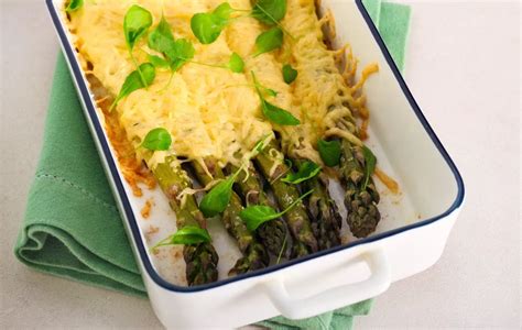 Ricetta Asparagi Gratinati Al Formaggio Il Club Delle Ricette