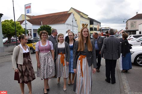 Bezirkswinzerfest Poysdorfer Winzerfest Wie Vor Corona N N At