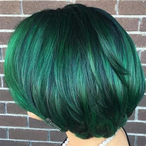 Black Bob With Emerald Green Highlights Short Green Hair, Green Hair Dye, Dark Green Hair, Green ...