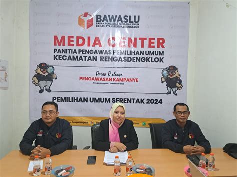 Panwaslu Rengasdengklok Gelar Press Release Pengawasan Kampanye Dan