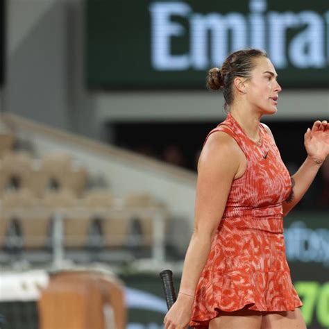 Aryna Sabalenka après sa victoire sur Paula Badosa à Roland Garros