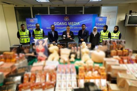 Anime Pillow Among Sex Toys Seized By Msia Ministry Of Home Affairs 1