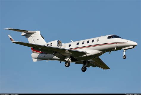 CS PHG NetJets Europe Embraer EMB 505 Phenom 300 Photo By Kevin Hackert