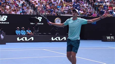 Daniil Medvedev qualifié pour les demi finales après sa victoire face