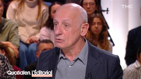 LEditorial de Jean Michel Aphatie une cérémonie sous tensions