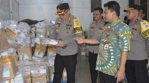 Karo Ops Polda Aceh Cek Gudang Logistik Kip Di Meulaboh Serambinews