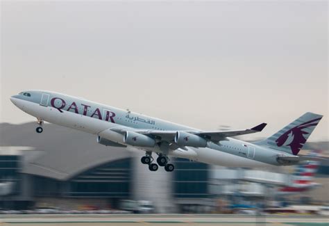 Qatar Airways A340 200