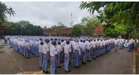 Kapolsek Jatiroto Iptu Pudiyono S H M H Menjadi Pembina Upacara Di