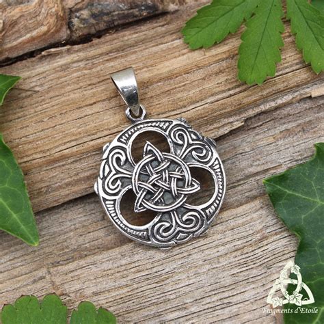 Pendentif M Di Val Mixte En Argent Triquetra Celtique Et Volutes Tribales