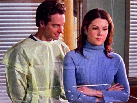 Most Heartbreaking Moment - Chris Shows Lorelai His New Baby : r