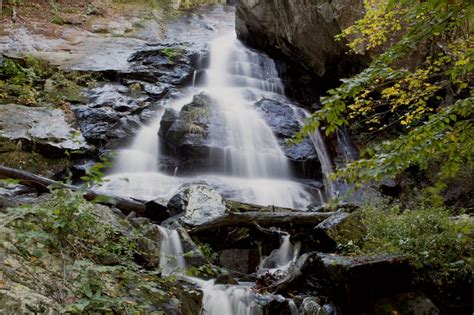 12 Best Waterfall Hikes In Virginia That Are Worth Your Time