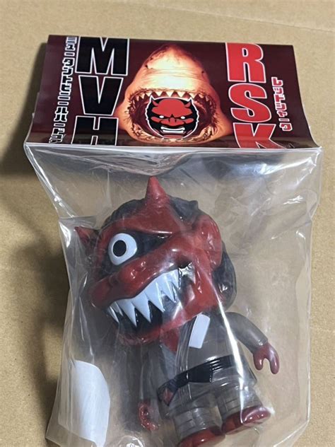 レッドシャーク × Mvh ちび柔術 オーリー ソフビ Red Shark Mutant Vinyl Hardcore Ollie Sofvi 一般 ｜売買されたオークション情報、yahooの