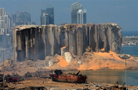 Les Explosions Du Port De Beyrouth Ont Form Un Crat Re De M Tres De