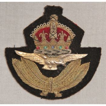 INSIGNE DE CASQUETTE D OFFICIER ROYAL AIR FORCE 2e GM