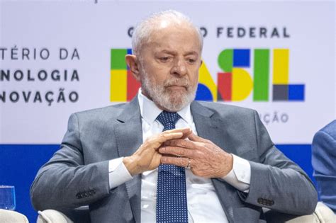 Lula Vou cumprir promessa de isentar Imposto de Renda até R 5 mil