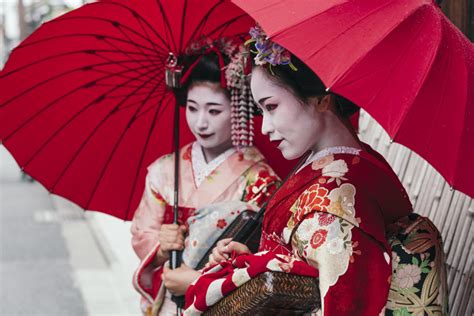 Tokyo Geisha: Show, Experience & History - Tea Ceremony Japan ...