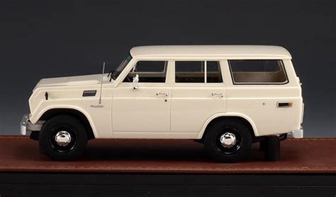 Toyota Land Cruiser FJ55 1979 1 43 GLM Great Lighting Models HMKT