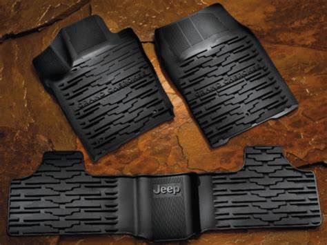 82213686 2013 2015 Mopar Jeep Grand Cherokee All Weather Slush Mat