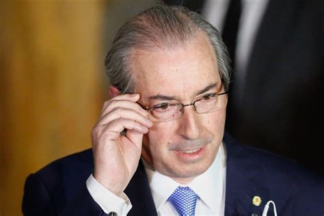 STF rejeita pedido do PSOL contra benefícios a Cunha após afastamento