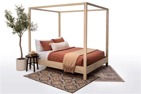 Queen Size Poster Beds