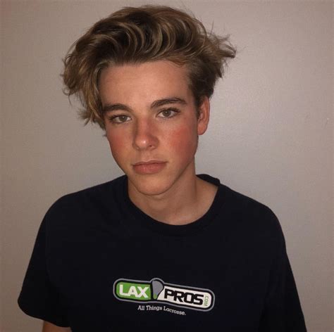 Pretty People Beautiful People Papi Cute Gay Drawing People Face Claims Mens Hairstyles