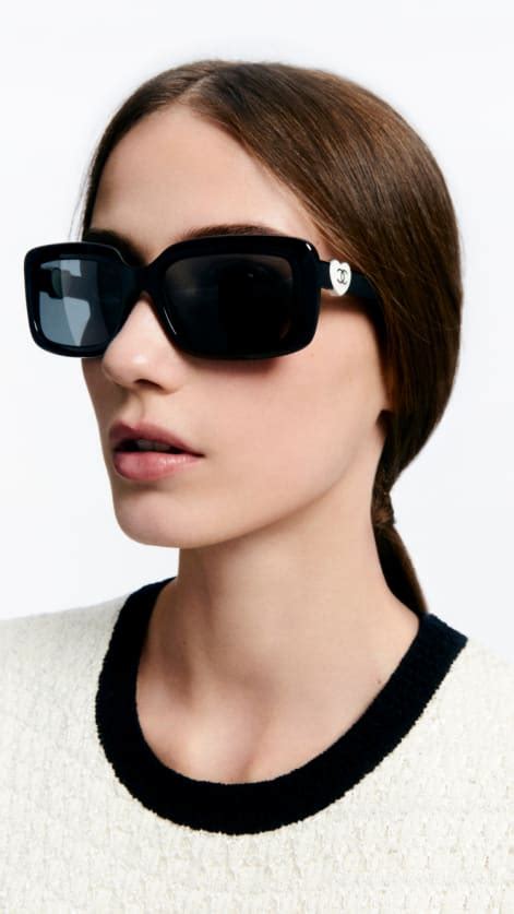 Charming Hearts Chanel Eyewear Chanel