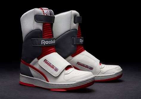 Reebok Alien Stomper Sneaker Bar Detroit