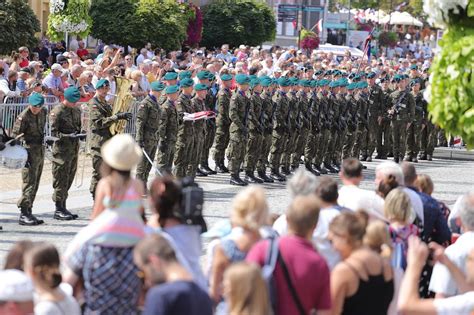 Białystok Święto Wojska Polskiego Metropolita o potrzebie rozsądku a