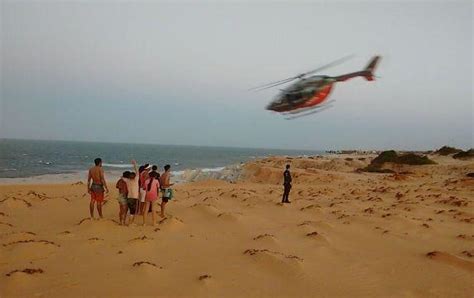 V Deo Mostra Resgate De Banhistas Ilhados Na Praia Das Fontes Em