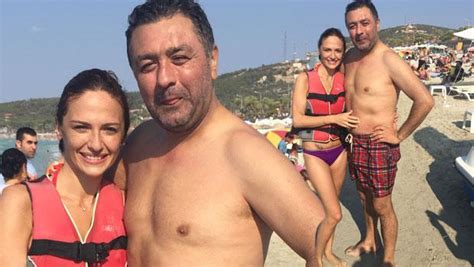 10 Hot Sexy Sinem Ozturk Bikini Pics