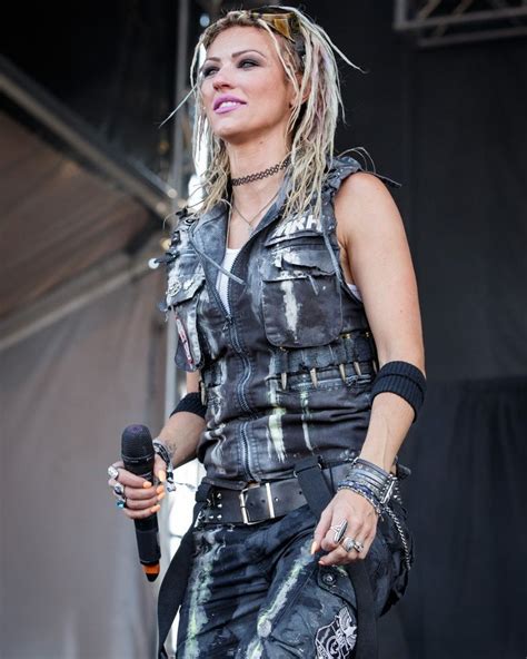 The Metal Goddesses On Instagram Jackie Laponza With Mushroomhead At