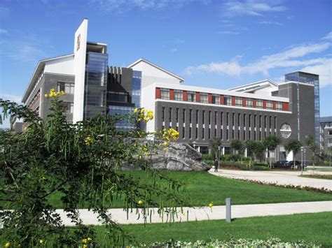 Yunnan Normal University (Kunming, China) - apply, prices, reviews | Smapse