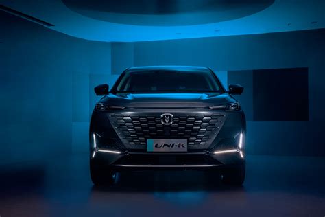 Changan UNI-K (Чанган) среднеразмерный кроссовер 2025 – отзывы ...