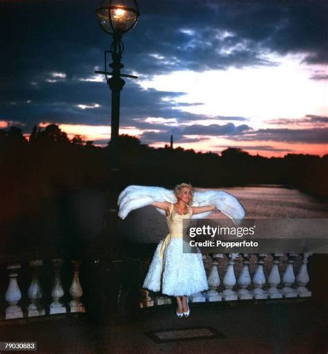 Rosalina Neri Photos Et Images De Collection Getty Images