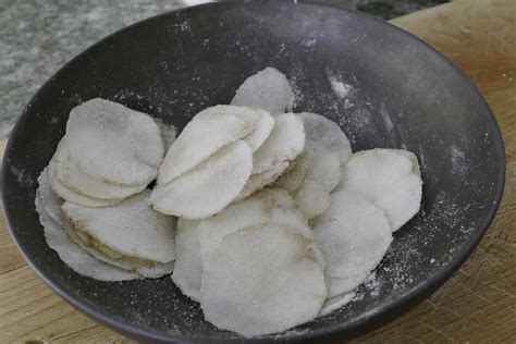 Saint Jacques topinambours fumés et en chips lait de cacahuètes