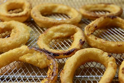 Easy Frozen Onion Rings In Air Fryer Recipe Dobbernationloves