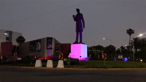 Palacio Municipal y Monumentos Emblemáticos de Tijuana se iluminaron