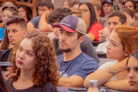 Pioneiro Do Interc Mbio Internacional Palestra Na Uepg Universidade