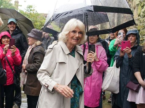 Queen Takes Centre Stage At Celebration Of Literature In East Sussex