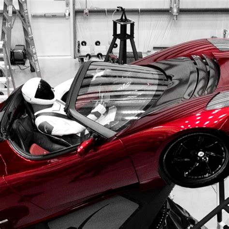 SpaceX's Epic Road Trip Photos: Starman Rides a Tesla Roadster Across ...