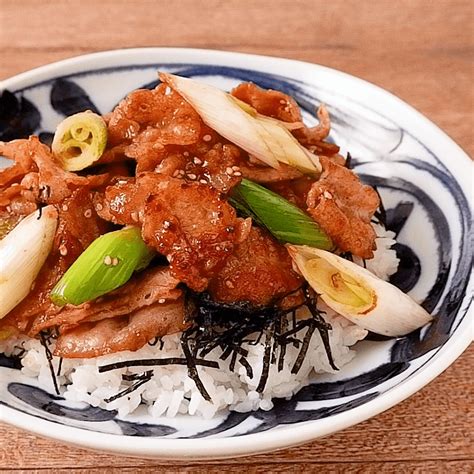 焼肉のタレで簡単 豚バラねぎ丼 作り方・レシピ クラシル