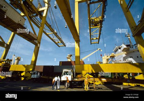 Dubai Uae Jebel Ali Free Trade Zone Laser Operated Crane Stock Photo