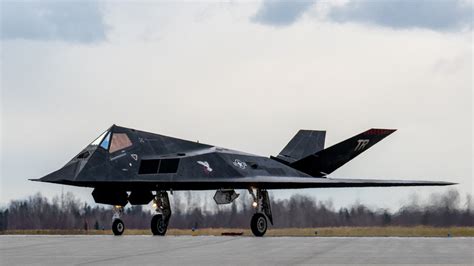 Stealth Vs. Speed: A Look At Trade-Offs In Modern Fighter Jet Design