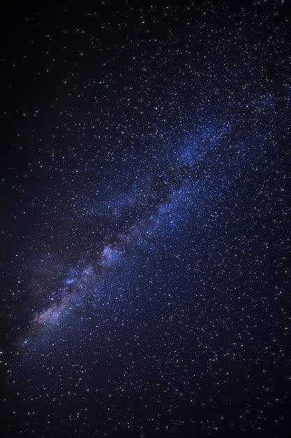 Galáxia Da Via Láctea Do Céu Noturno Estrelado Com Estrelas E Poeira