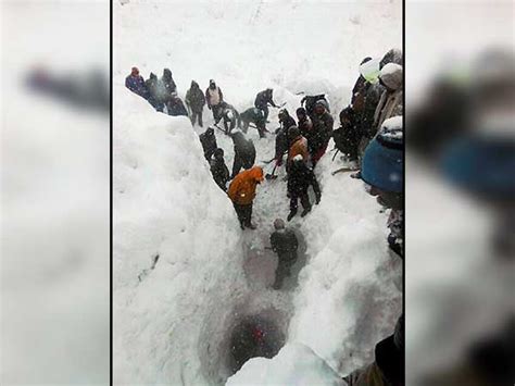 Siachen Avalanche 10 Missing Soldiers Declared Dead By Army Oneindia