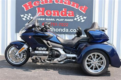 2018 Honda® Gold Wing Tour Automatic Dct Pearl Hawkseye Blue Motortrike Trike For Sale In