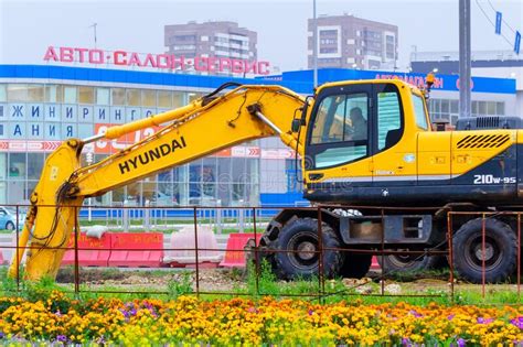 Tyumen Russia August 09 2021 Hyundai Logo Crawler Excavator Working